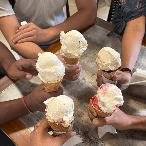 Quicklend Team at Milano with Ice-creams